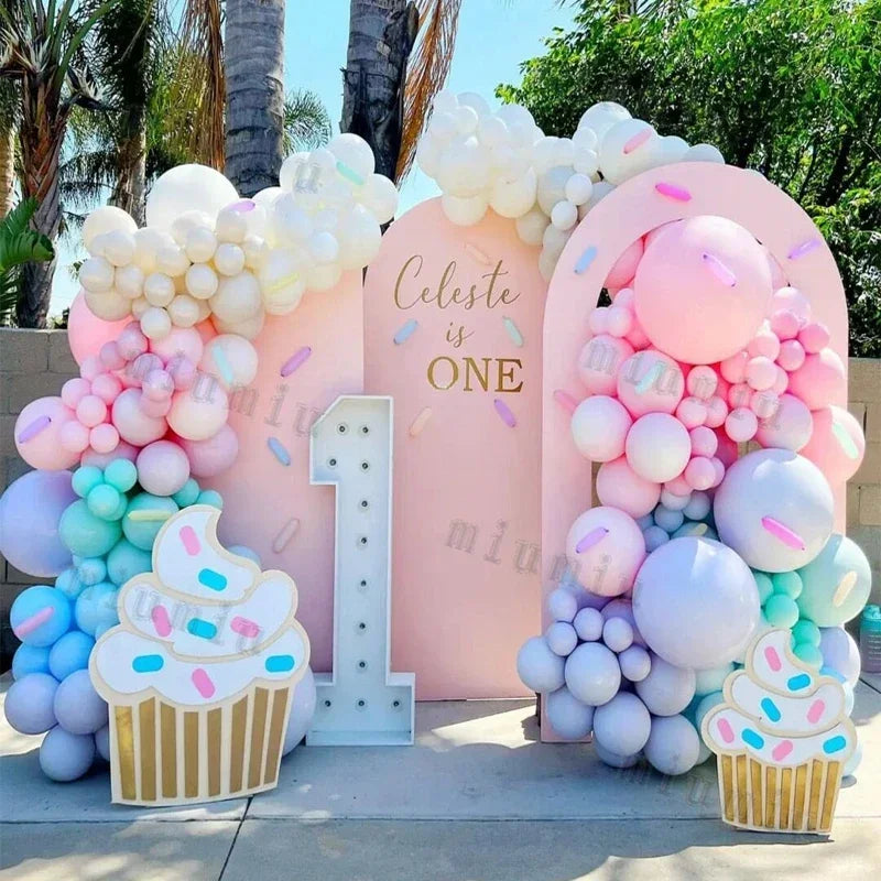 Ballongdekoration i pastell